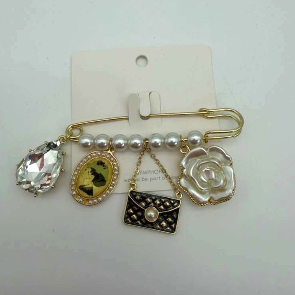 Cute Inspired Brooch – Silver and Golden Tone – Brand New